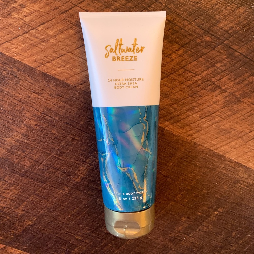 Bath and body salt water breeze cream